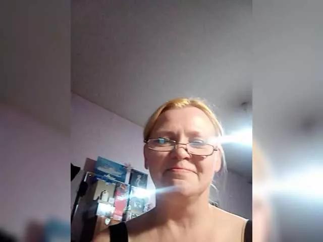 -Chiika- on BongaCams 