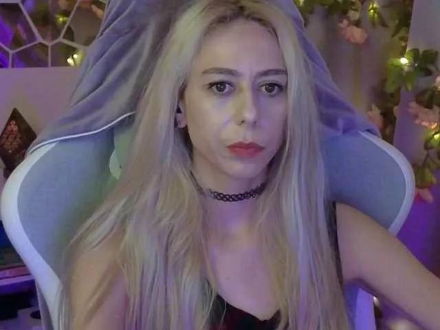 -Light-Fury- on BongaCams 