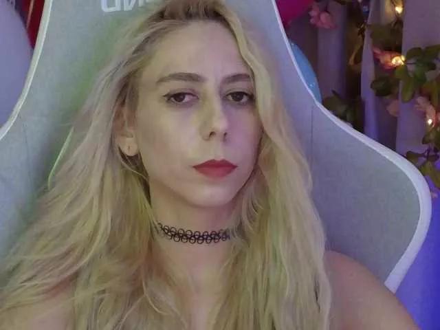 -Light-Fury- on BongaCams 
