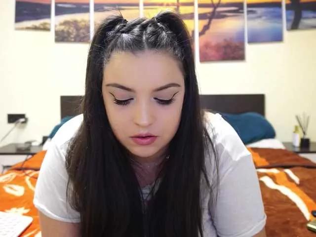 adellineee on BongaCams 
