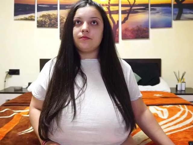 adellineee on BongaCams 