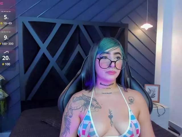 Alahia-Dangelo on BongaCams 