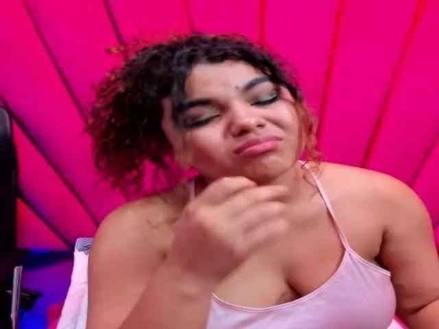 alaskaspit on BongaCams 