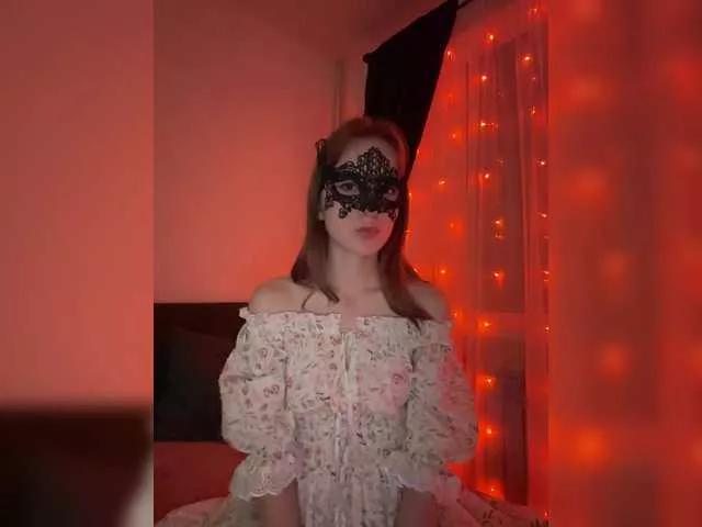 AlicaShine on BongaCams 