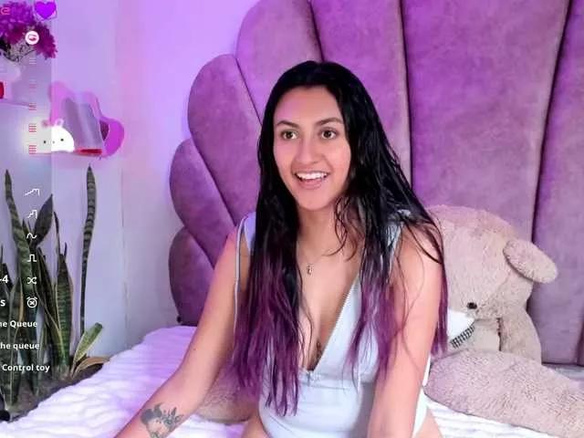 Alice-Cristofer on BongaCams 
