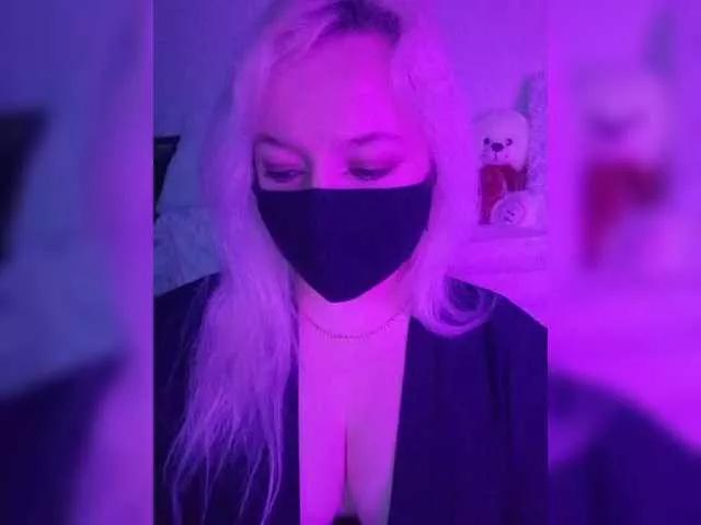 Alicekitty on BongaCams 