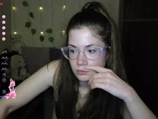 Aliciafolow009 on BongaCams 