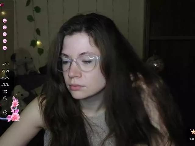Aliciafolow009 on BongaCams 