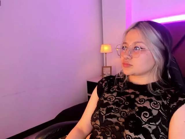 Aliiceyong on BongaCams 