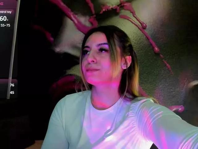AlisaCamerron on BongaCams 