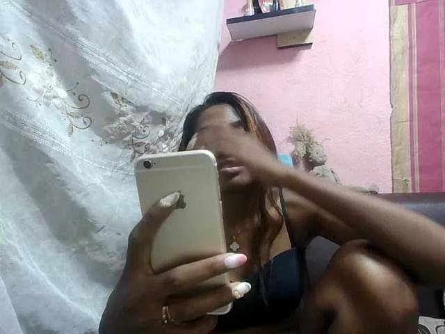 Amelia25 on BongaCams 
