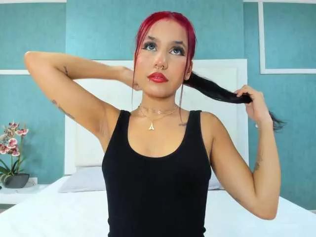 aniagomezz on BongaCams 