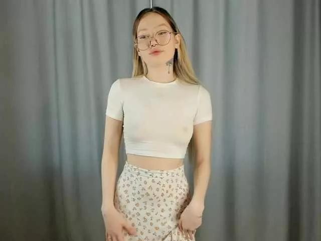 Annabarly on BongaCams