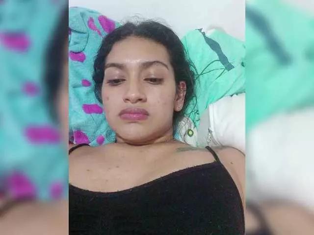 annie-19 on BongaCams 
