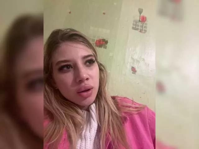 BettyCross on BongaCams 
