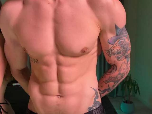 big-love-of-hot-couple on BongaCams 
