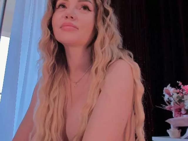blondebab3 on BongaCams 