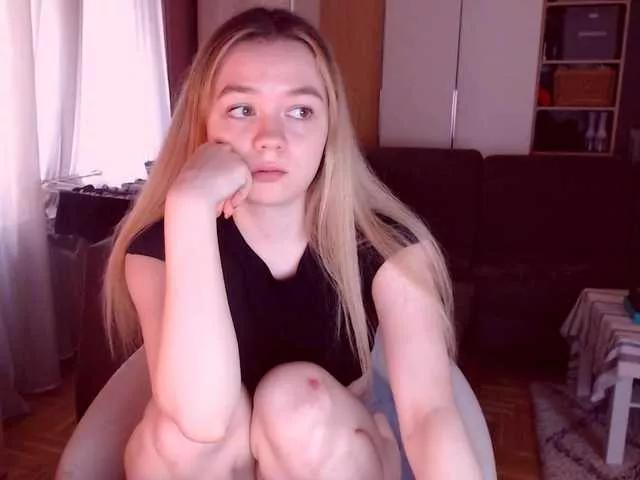 Camille18 on BongaCams 
