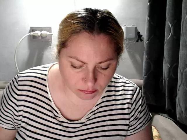 candycream74 on BongaCams 