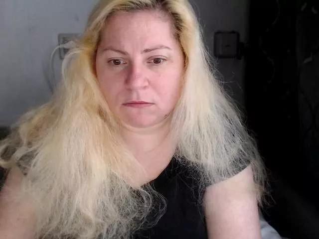candycream74 on BongaCams 