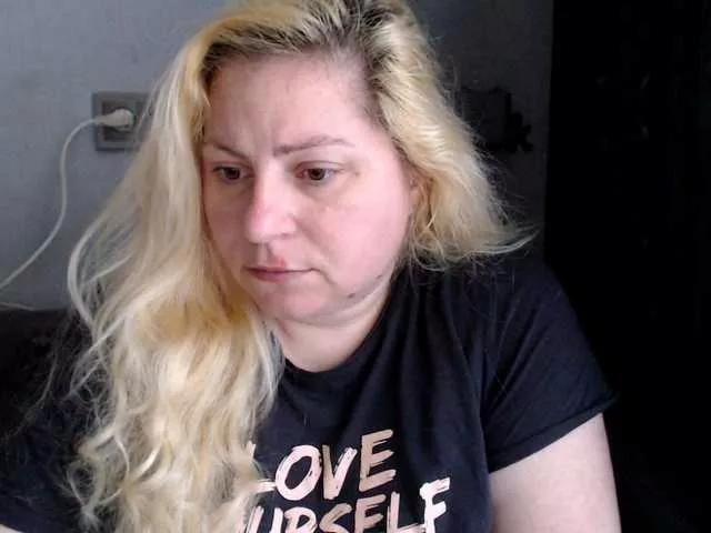 candycream74 on BongaCams 