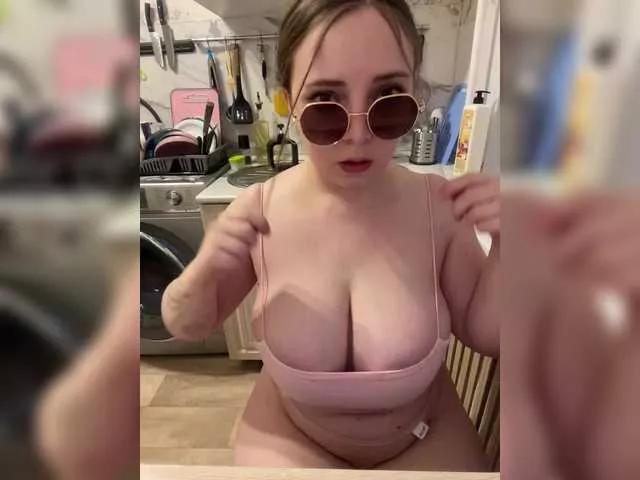 Caramel-pussy on BongaCams 