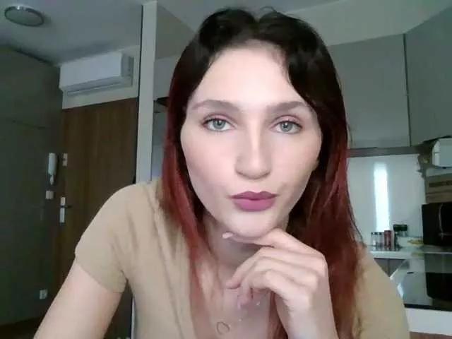 CarmelinaDesire on BongaCams 
