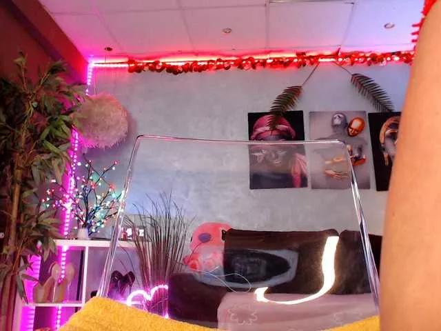 Chanelcharmx on BongaCams 