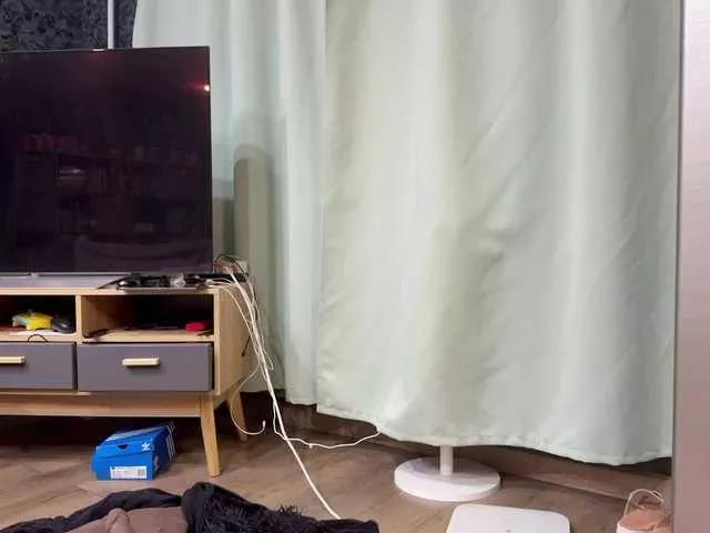 charmingaura1 on BongaCams 