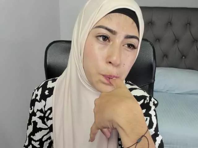 chaymae-nax on BongaCams 