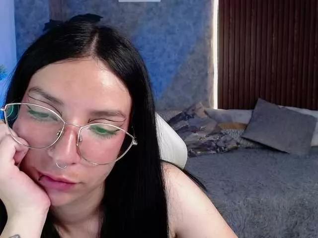 Chiaraa-Fiore on BongaCams 