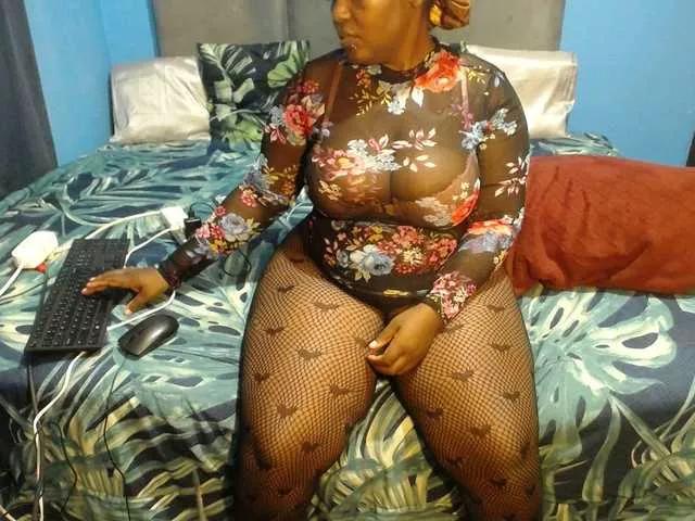 ChubbyAshanti on BongaCams 