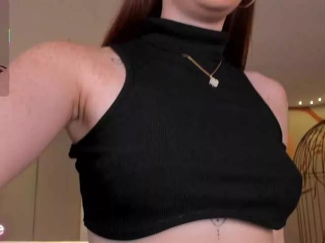 CorinneRusso on BongaCams 