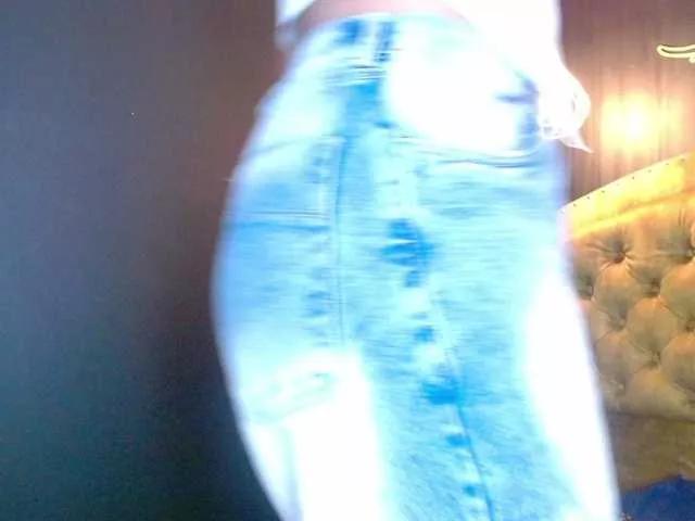 CrystalBrooke3x on BongaCams 