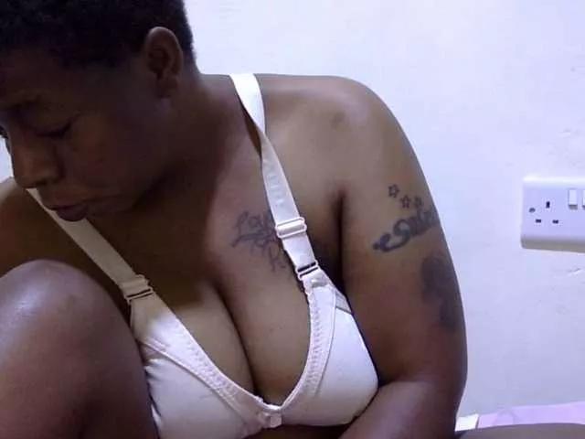 Cute-adiyaa on BongaCams 