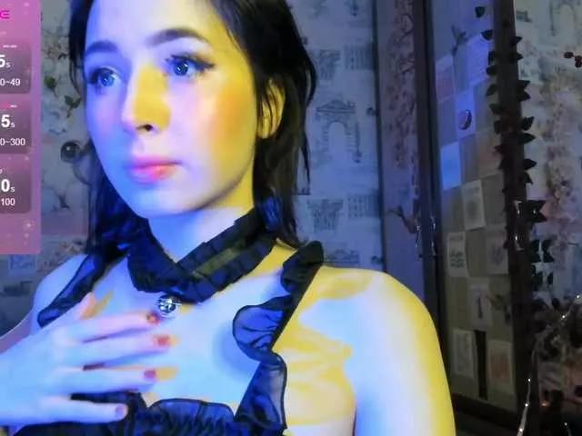Cutie-Lora on BongaCams 