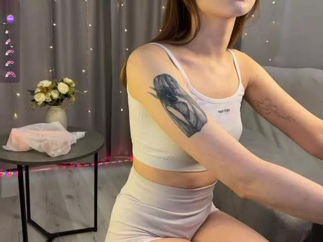 d0nt0uchmy4ss on BongaCams 