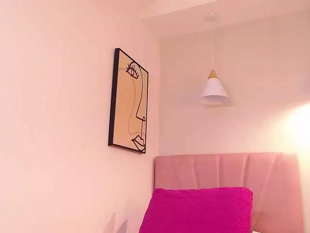 Daneshka-Heart on BongaCams 