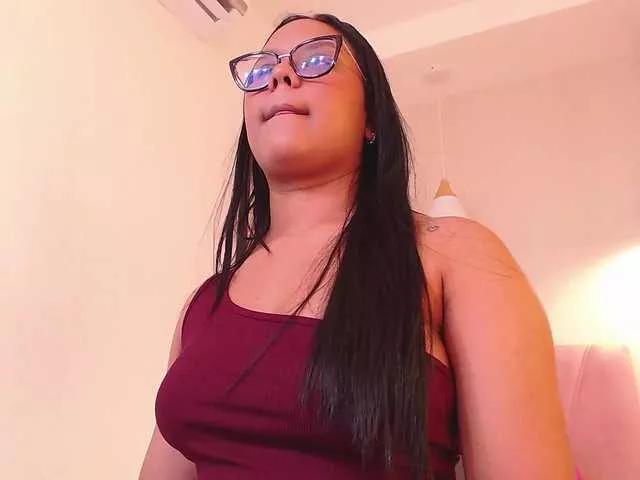 Daneshka-Heart on BongaCams 