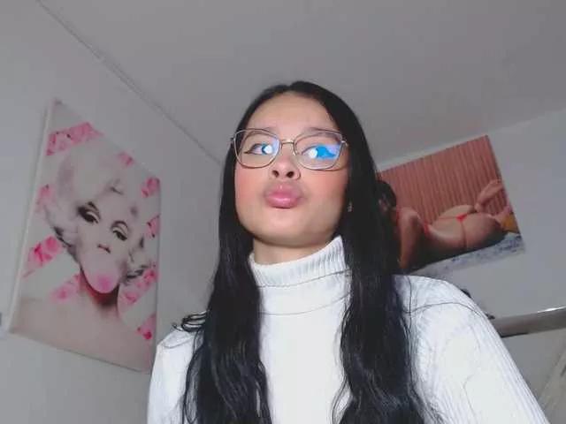 Daphne-luxe on BongaCams 