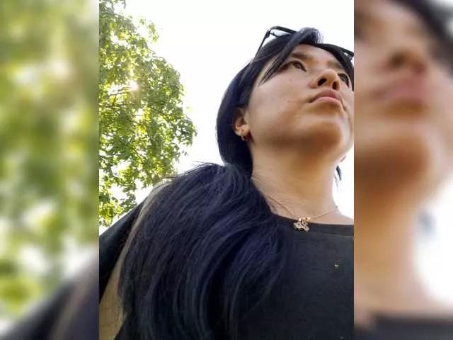 Freechat dasha922 on BongaCams