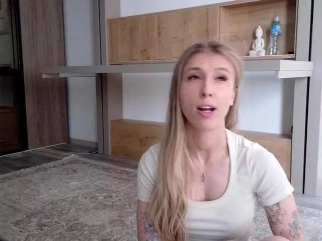 DiddySweet1 on BongaCams 