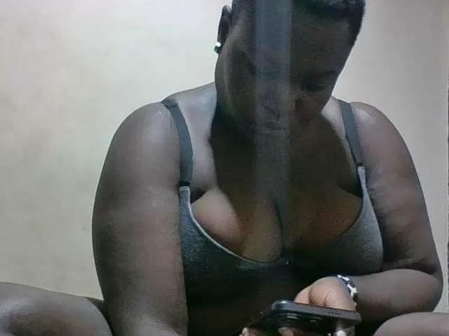 Ebony-Mistress on BongaCams 