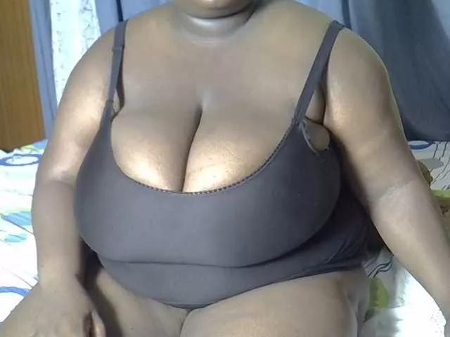Ekesaabooby on BongaCams 