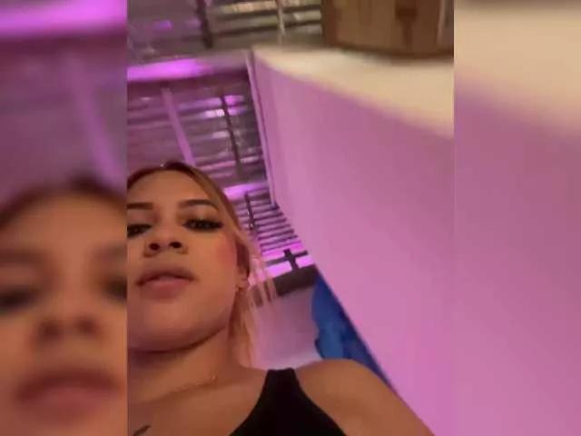 Evellyyn on BongaCams