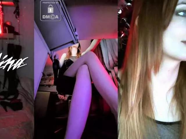 EXTASYmina on BongaCams 