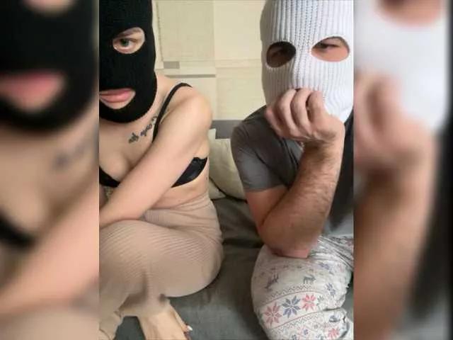 ezhevikaa on BongaCams 