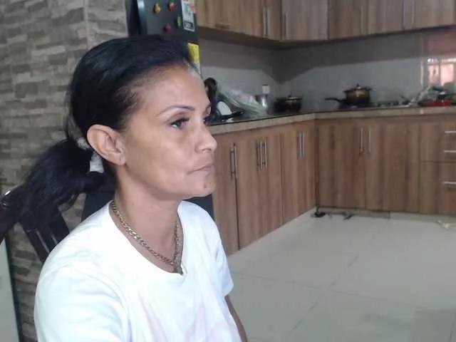 flacapaola11 on BongaCams 
