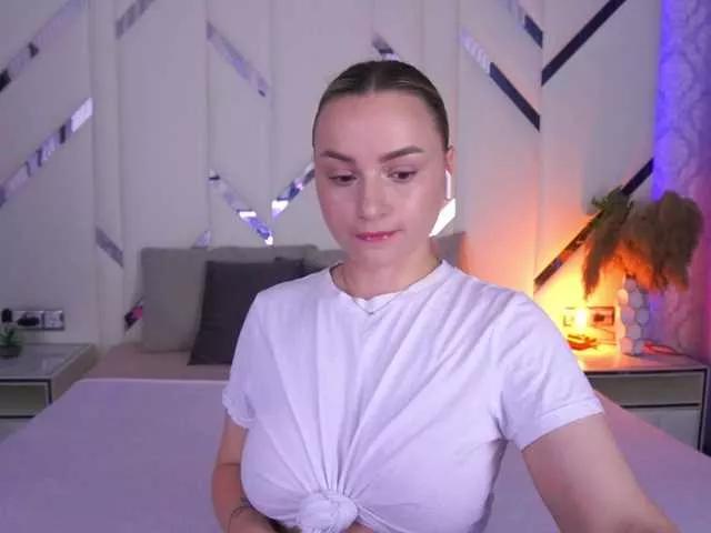 FloraGreys on BongaCams 