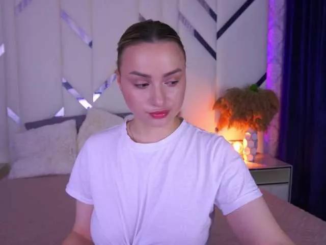FloraGreys on BongaCams 